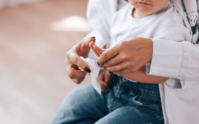  La toilette et le bain de bébé : comment laver bébé ?